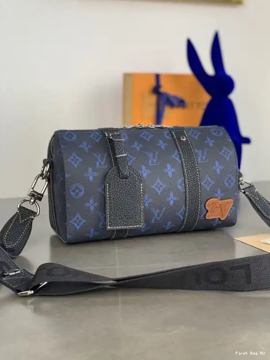 First bag LOUIS KEEPALL CITY VUITTON 0702